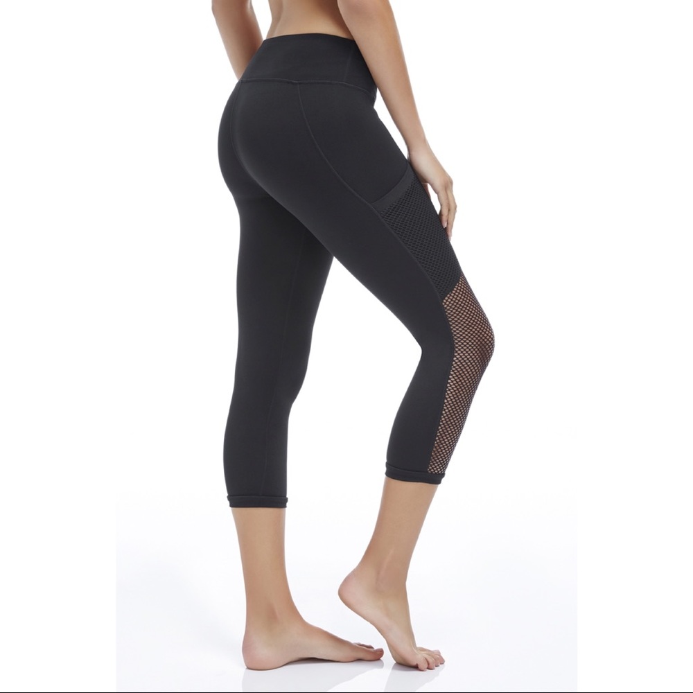 Fabletics Curacao Capri
